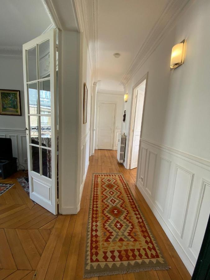 Sunny Apartment *
